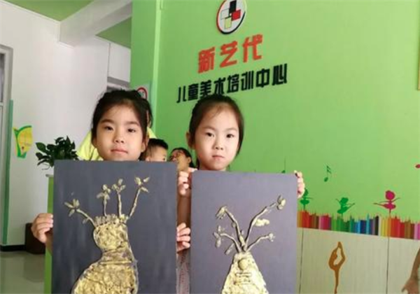 新艺代儿童美术加盟怎么样？一年能赚多少钱？